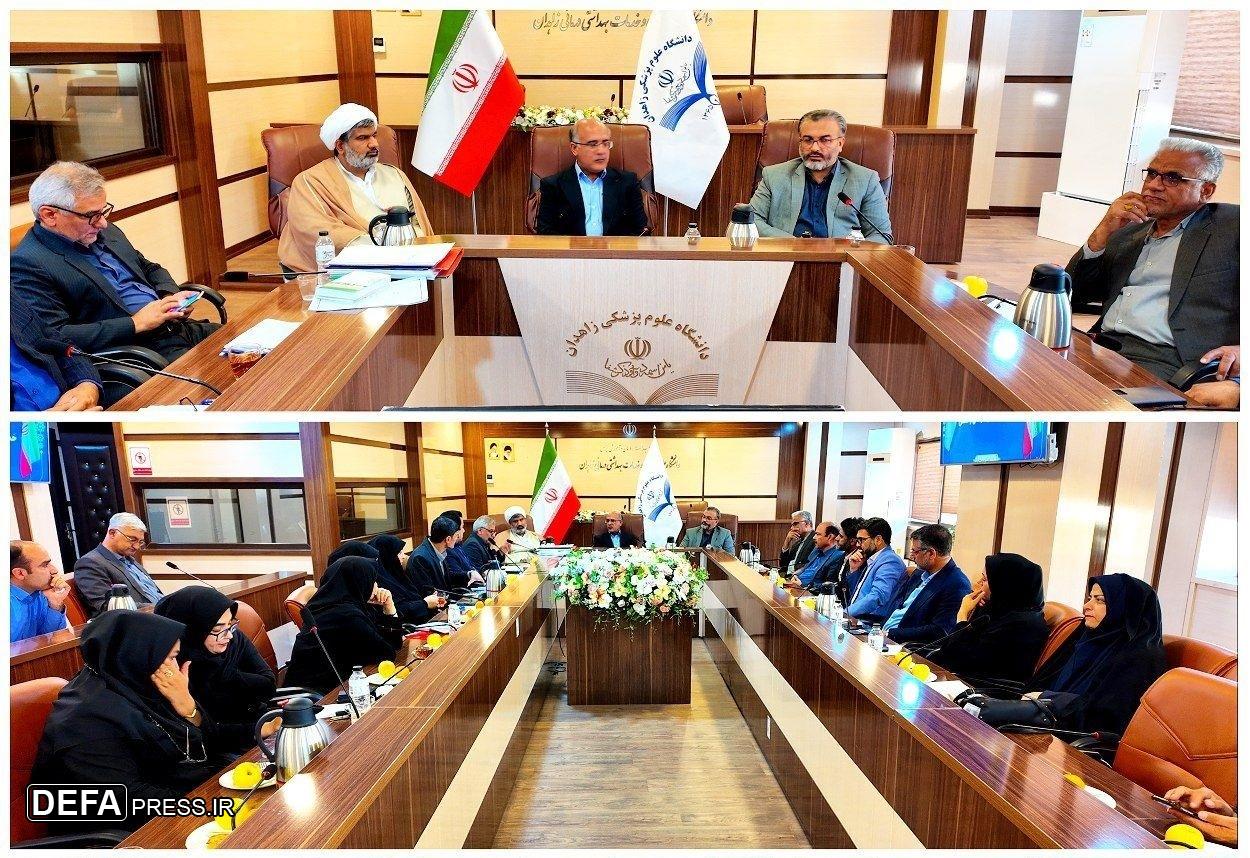 حفظ روحیه ایثار، سرمایه ارزشمند نظام اسلامی است/ تأکید بر نقش خانواده‌های شهدا و دانشگاه‌ها در انتقال ارزش‌های معنوی