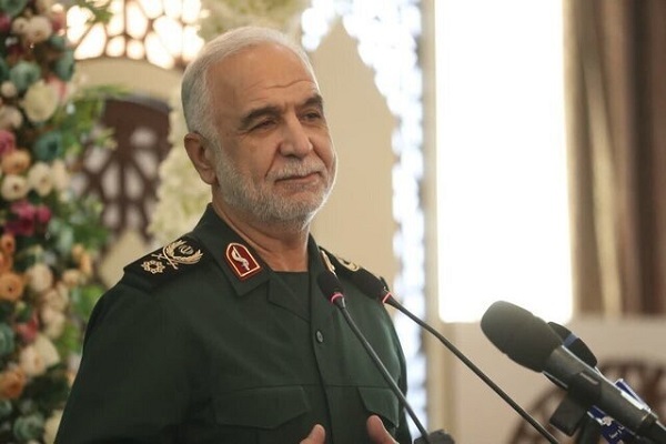 فرمانده سپاه کرمانشاه: تفکر بسیجی فرمول شکست دشمنان انقلاب است