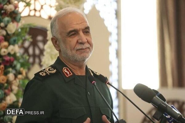فرمانده سپاه کرمانشاه: تفکر بسیجی فرمول شکست دشمنان انقلاب است