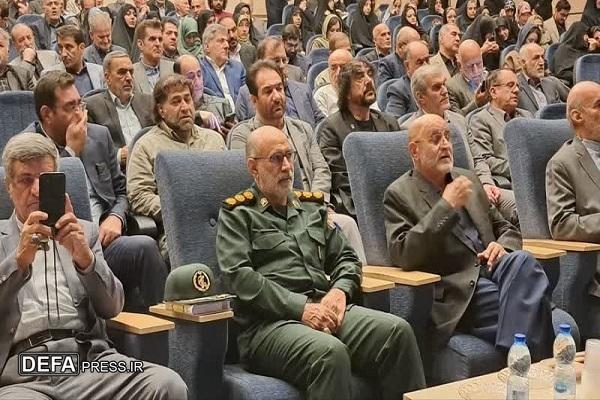 رونمایی از سه اثر تازه در حوزه ادبیات دفاع مقدس استان لرستان رونمایی از سه اثر تازه در حوزه ادبیات دفاع مقدس استان لرستان