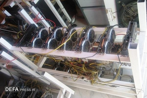 کشف ۱۰ دستگاه ماینر قاچاق از منازل مسکونی در قائم‌شهر
