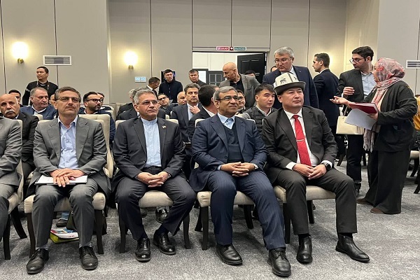 برگزاری نشست مشترک بازرگانان خراسان رضوی و استان اوش قرقیزستان با هدف توسعه همکاری‌های اقتصادی، علمی و ترانزیتی
