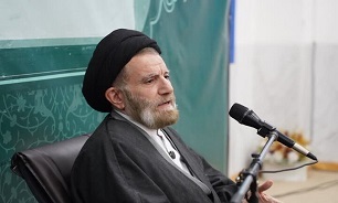 حجت الاسلام شاهرخی: نشست‌های فرهنگی و اجتماعی در لرستان بصورت ماهانه برگزار شود