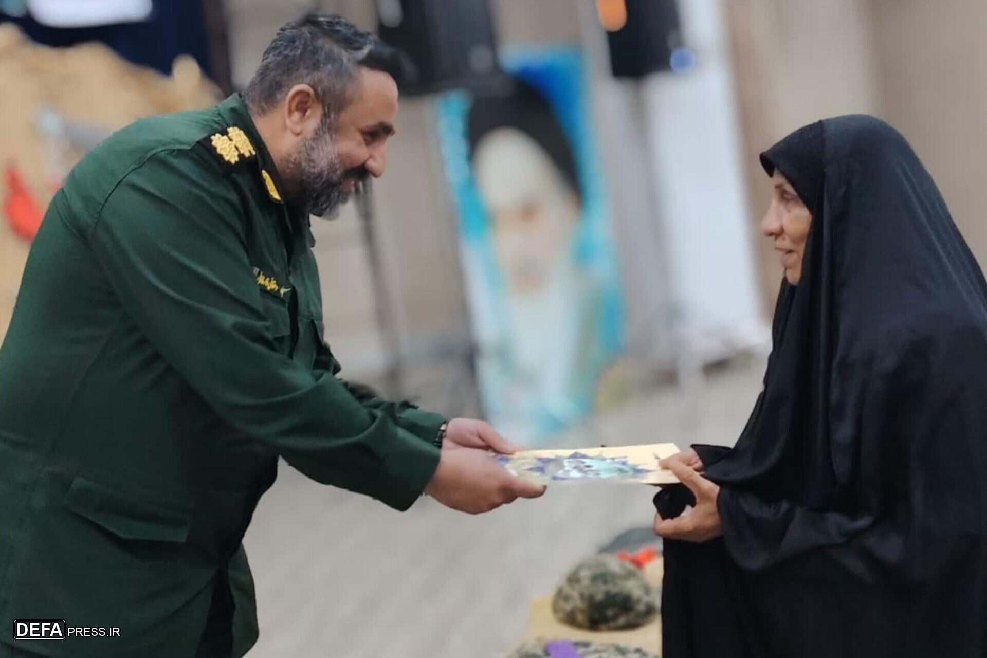 یادواره شهدای دانش‌آموز در حاجی‌آباد با حضور مسئولان برگزار شد