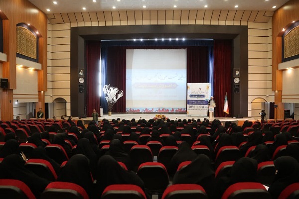 تصاویر/ برگزاری نشست علمی آموزش مهدویت در همدان
