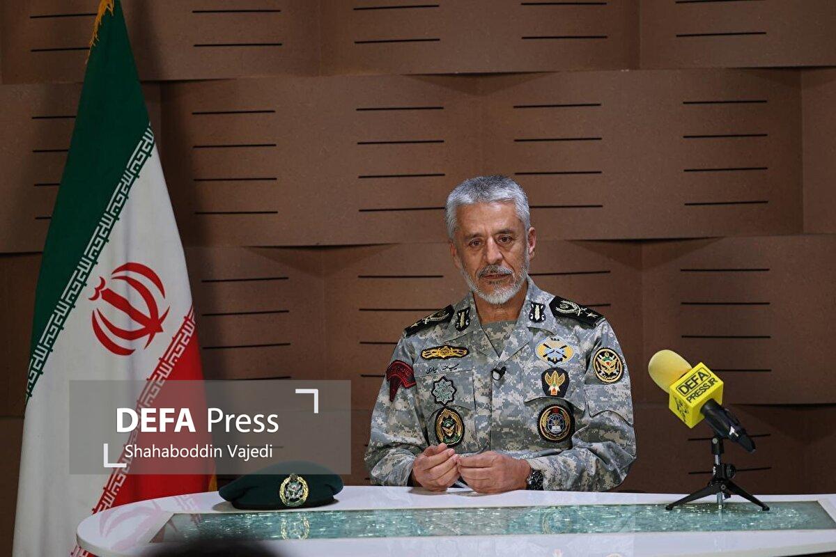 دریادار سیاری: رزمایشها برابر با برنامه زمانبندی اجرا میشود/ برنامهریزی برای ارتقای توانمندی نیروها متناسب با تهدیدات در جریان است دریادار سیاری: رزمایشها برابر با برنامه زمانبندی اجرا میشود/ برنامهریزی برای ارتقای توانمندی نیروها متناسب با تهدیدات در جریان است