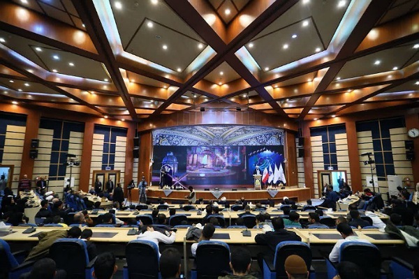 تصاویر/ برگزاری آئین اختتامیه مسابقات کشوری قرآن کریم «مدهامتان» در همدان