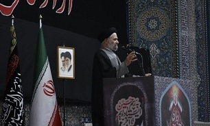 حجت الاسلام حسینی: نشانه‌های افول آمریکا در جهان آشکار شده است