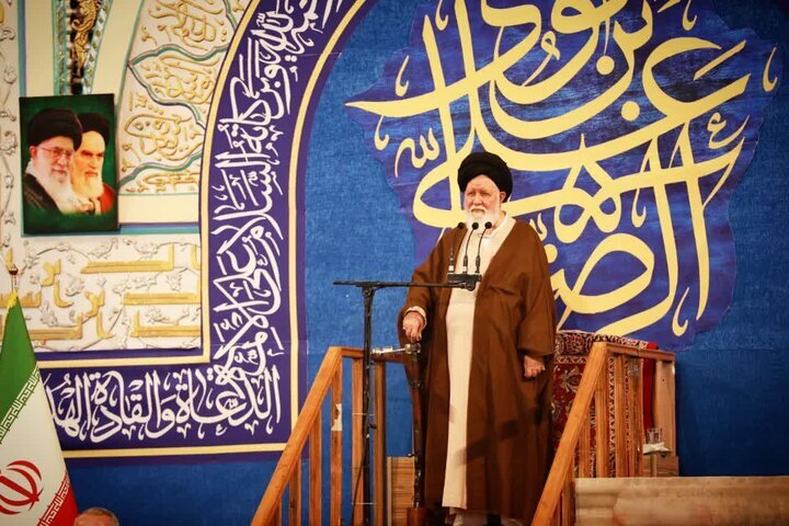 حل مشکلات اقتصادی نیازمند حرکت جهادی و مقتدرانه مسئولان است