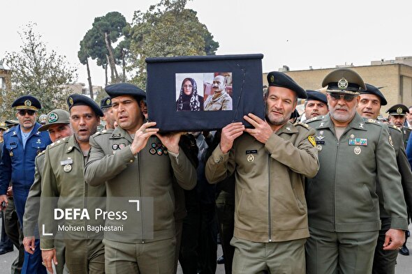 تشییع پیکر همسر شهید فلاحی در دانشگاه فرماندهی و ستاد ارتش