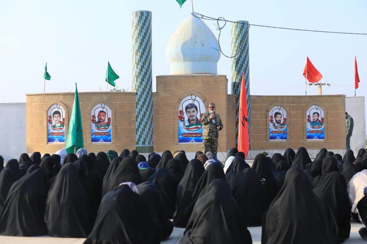 تصاویر/ بازدید دانش‌آموزان هنرستانی قم از مناطق عملیاتی جنوب