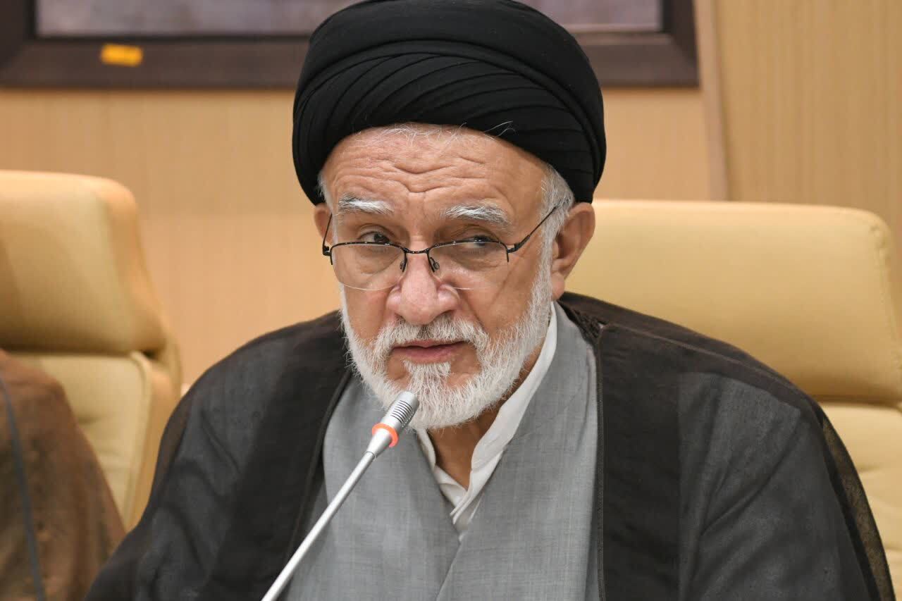 دبیر جامعه روحانیت شیراز: قبرستان دارالسلام  سفره تربیت و شناسنامه معنوی شهر شیراز است