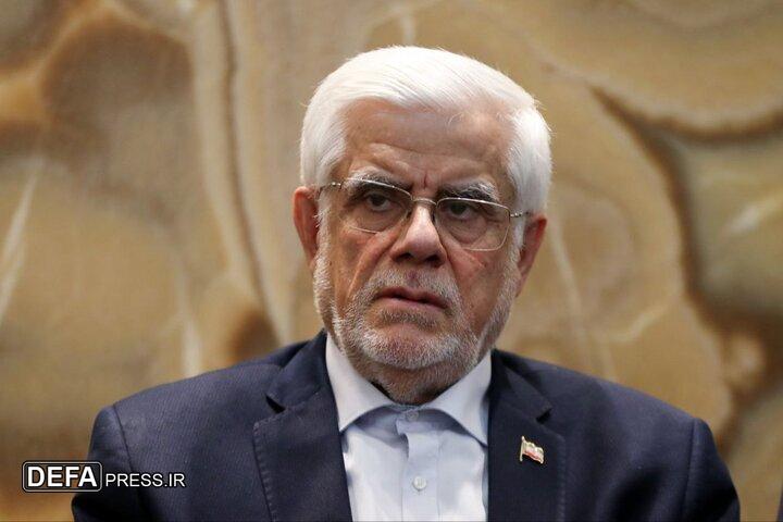 عارف به روسیه سفر می‌کند