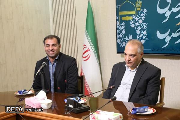 هزینههای بالای چاپ کتاب مانع از تولید و انتشار آثار فاخر است هزینههای بالای چاپ کتاب مانع از تولید و انتشار آثار فاخر است