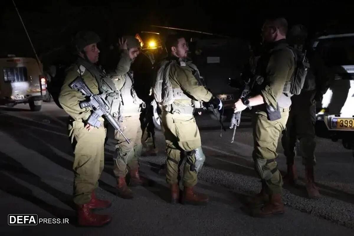 ربودن تعدادی از مردم «القنیطره» سوریه توسط نظامیان رژیم صهیونیستی ربودن تعدادی از مردم «القنیطره» سوریه توسط نظامیان رژیم صهیونیستی