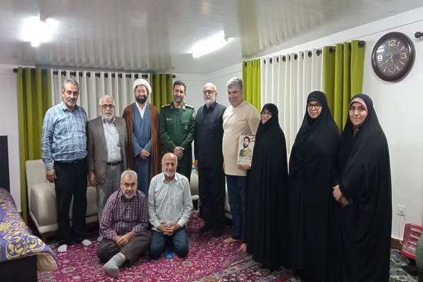 دیدار با خانواده شهید «اسفندیار خادملو» از شهدای استان گلستان