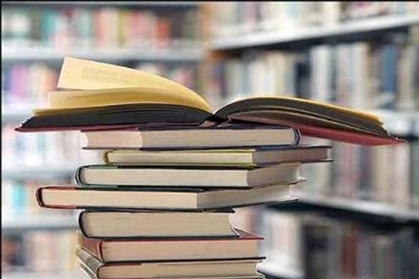 اهدای هشت هزار جلد کتاب و دفتر به زندان‌های استان البرز