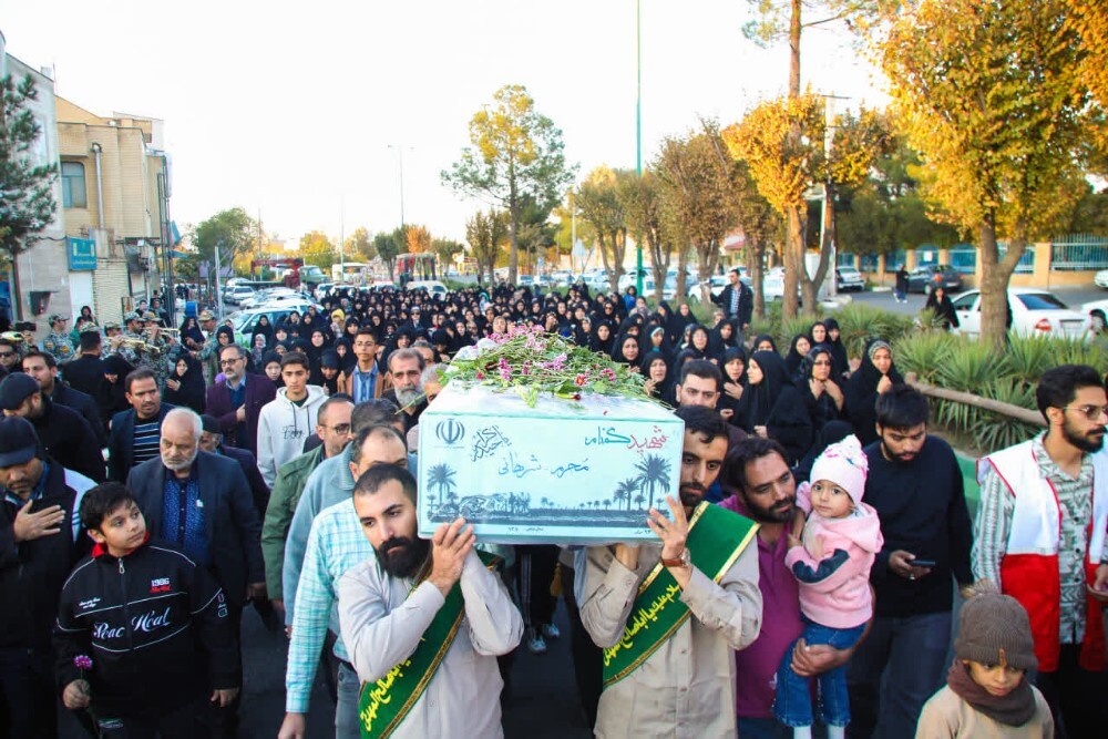 تصاویر/ مراسم تشییع پیکر مطهر شهدای گمنام در شهرستان دلیجان