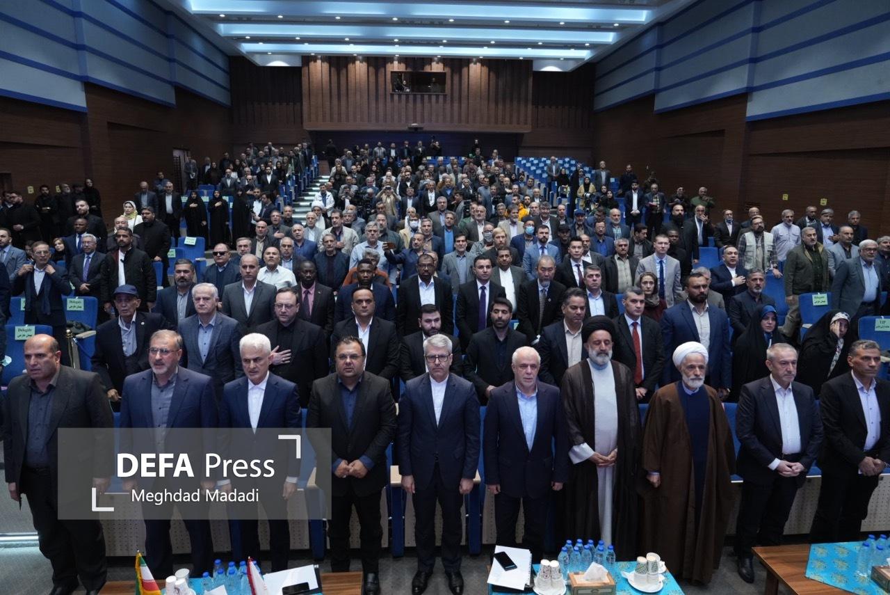 همایش بینالمللی «نفسهای سوخته» آغاز شد همایش بینالمللی «نفسهای سوخته» آغاز شد