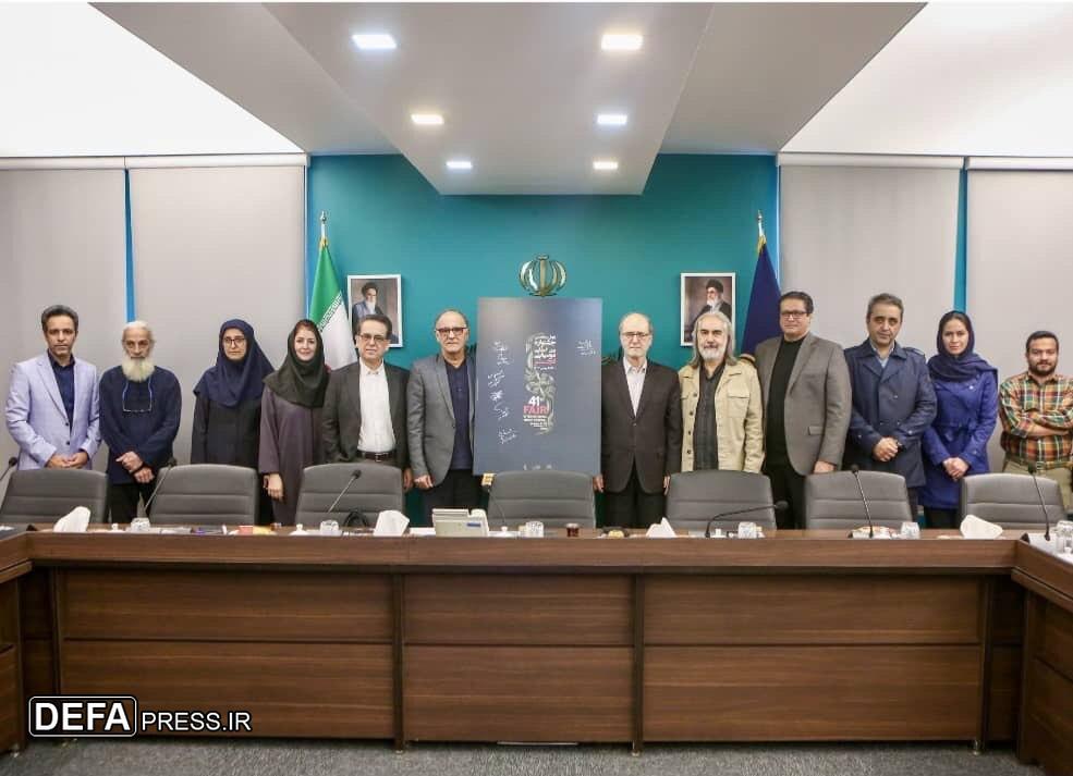 پوستر چهل و یکمین جشنواره بینالمللی موسیقی فجر رونمایی شد پوستر چهل و یکمین جشنواره بینالمللی موسیقی فجر رونمایی شد