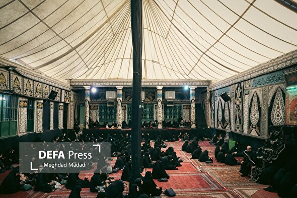 عزاداری ایام فاطمیه در حسینیه سادات اخوی