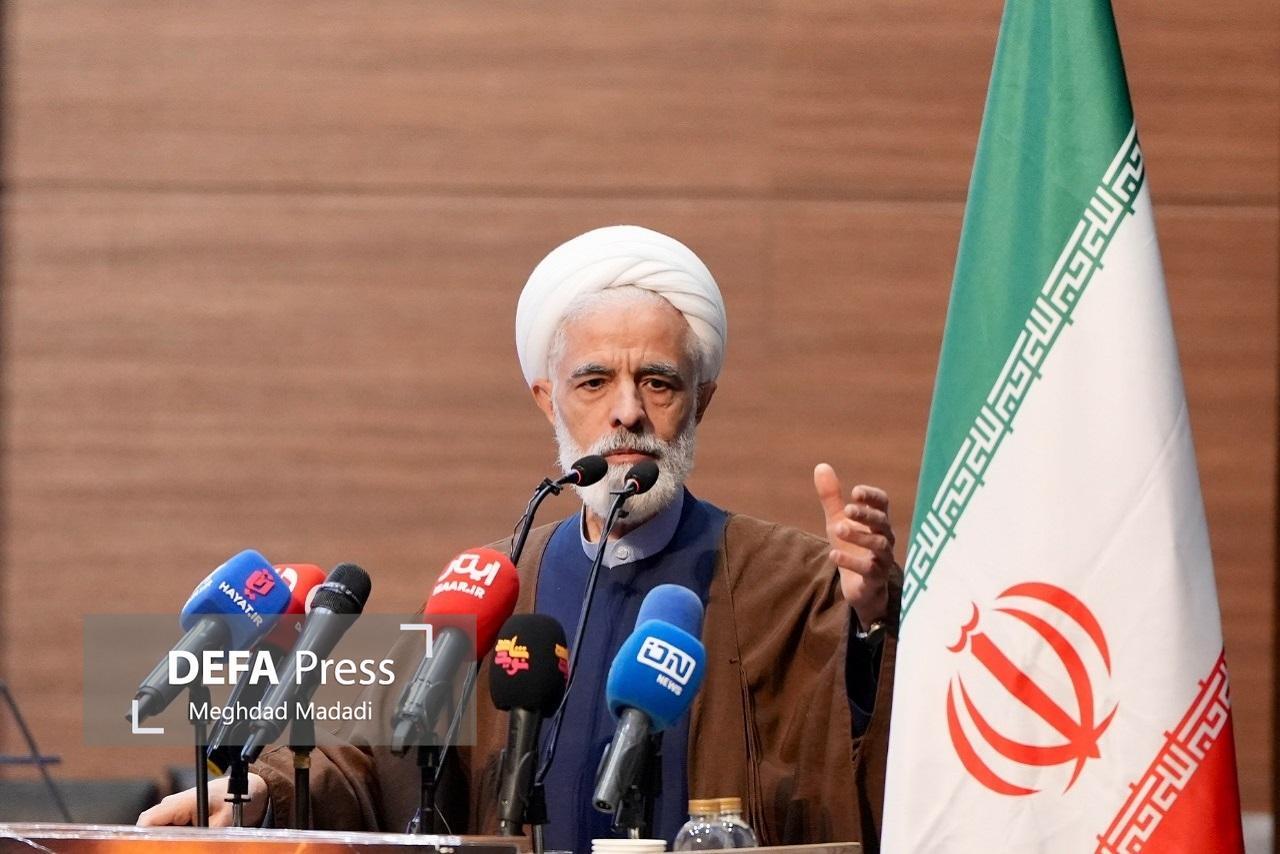 همایش بینالمللی «نفسهای سوخته» برگزار شد همایش بینالمللی «نفسهای سوخته» برگزار شد