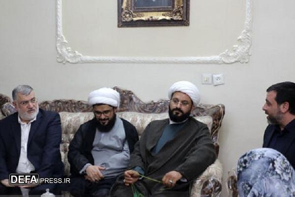 استاندار تهران با خانواده شهید «سیدرضا سولقانی» دیدار کرد استاندار تهران با خانواده شهید «سیدرضا سولقانی» دیدار کرد