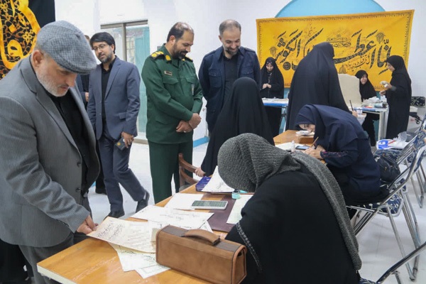 تصاویر/محفل اشک حوزه هنری یزد با حضور شعرای آئینی