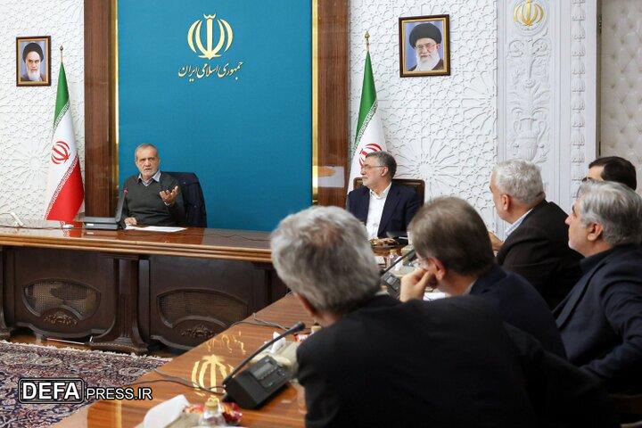 بررسی تمهیدات لازم در اجرای طرح پزشک خانواده با حضور پزشکیان بررسی تمهیدات لازم در اجرای طرح پزشک خانواده با حضور پزشکیان