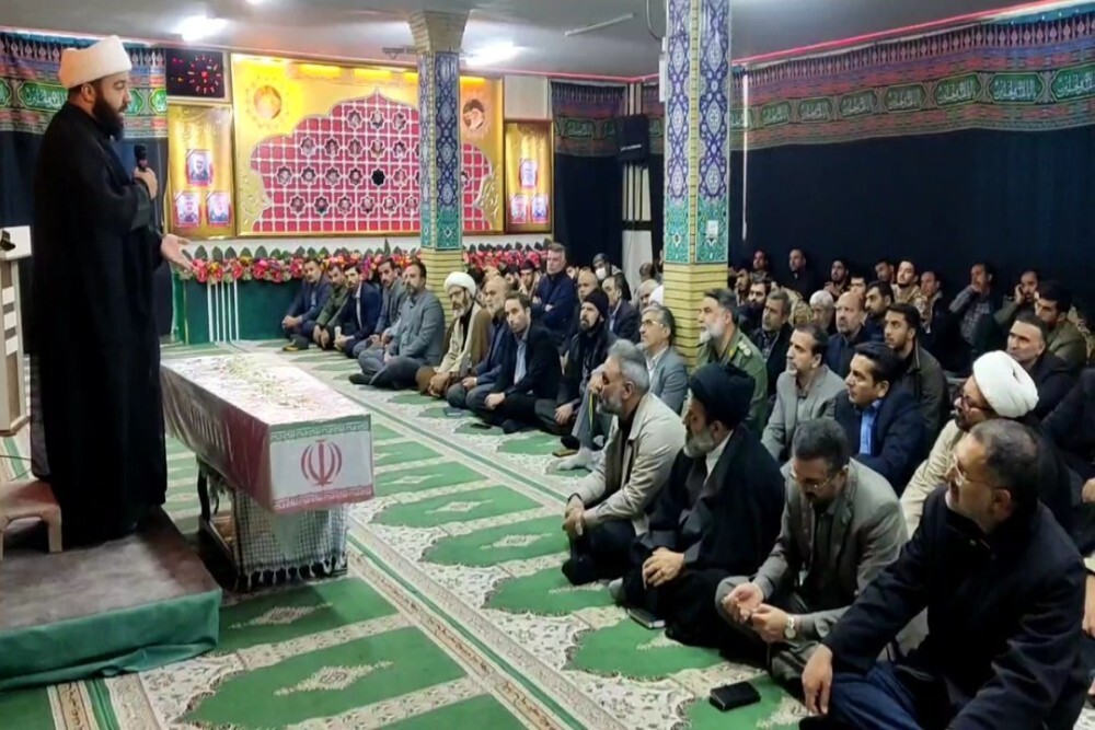 فیلم/ استقبال از پیکر مطهر شهید گمنام در شهرستان شازند