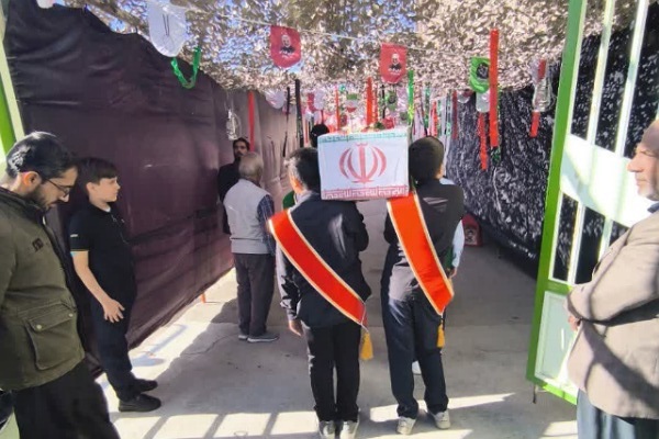 تصاویر/ پیکر مطهر شهید گمنام در مدارس و مساجد بیرجند تشییع شد