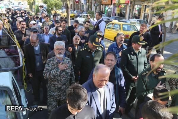 شهر الوند با حضور پرشکوه مردم از هشت شهید گمنام و شهید «اکبر صفی صمغآبادی» استقبال کرد شهر الوند با حضور پرشکوه مردم از هشت شهید گمنام و شهید «اکبر صفی صمغآبادی» استقبال کرد