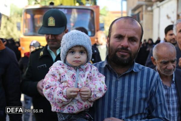 شهر الوند با حضور پرشکوه مردم از هشت شهید گمنام و شهید «اکبر صفی صمغآبادی» استقبال کرد شهر الوند با حضور پرشکوه مردم از هشت شهید گمنام و شهید «اکبر صفی صمغآبادی» استقبال کرد