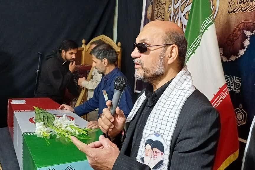 در حفظ اصول انقلاب اسلامی به شهیدان تأسی کنیم