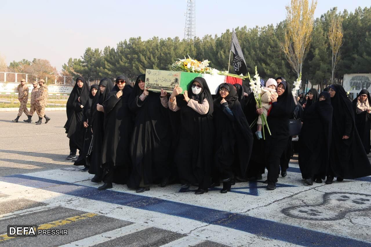 ایران اسلامی به استقبال قهرمانان گمنام آسمانی رفت ایران اسلامی به استقبال قهرمانان گمنام آسمانی رفت