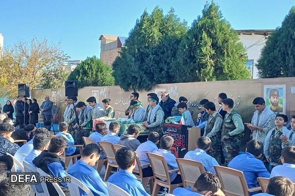 حضور پرشور دانش‌آموزان دهه هشتادی و نودی در مراسم وداع با شهید گمنام نوشهر + تصاویر