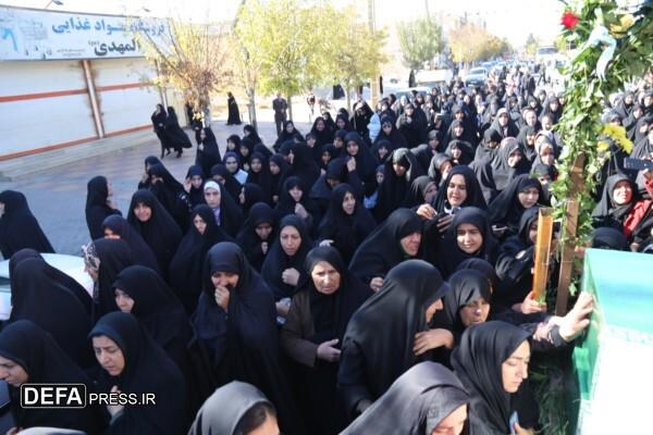 استقبال باشکوه مردم دانسفهان از «کاروان بهشت» و شهید «صفی صمغ‌آبادی»