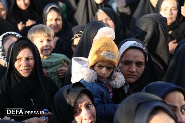 مردم شهر اسفرورین با «کاروان بهشت» پیمان دوباره بستند مردم شهر اسفرورین با «کاروان بهشت» پیمان دوباره بستند