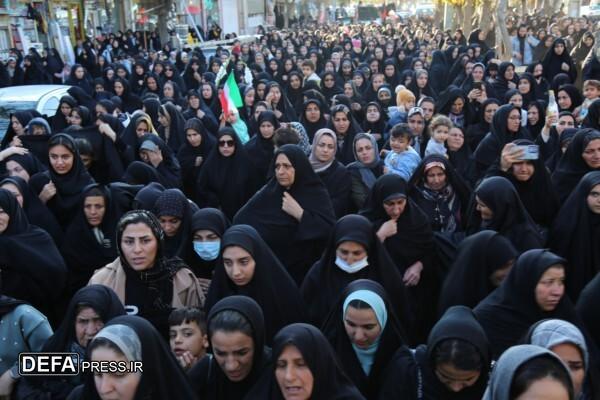 مردم شهر اسفرورین با «کاروان بهشت» پیمان دوباره بستند مردم شهر اسفرورین با «کاروان بهشت» پیمان دوباره بستند