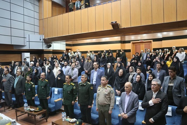 تصاویر/ برگزاری آیین اختتامیه مرحله استانی جشنواره فانوس در ایلام