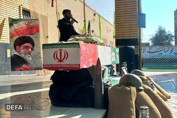 آرادان در آغوش شهید؛ مدارس شهرستان میزبان پیکر مطهر شهید گمنام شدند