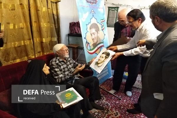 برگزاری مراسم سالگرد شهادت هنرمند بسیجی در مشهد برگزاری مراسم سالگرد شهادت هنرمند بسیجی در مشهد