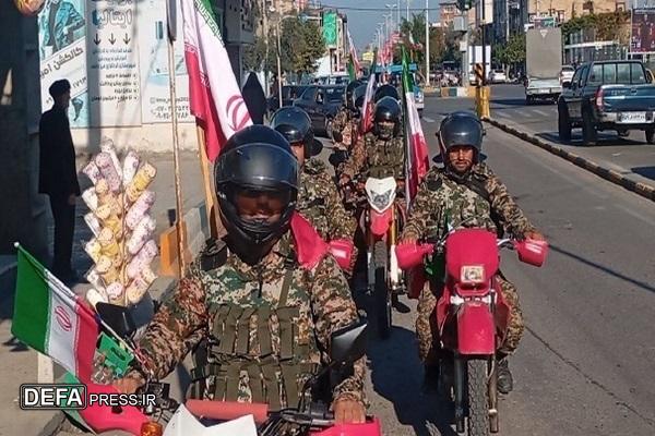 برگزاری رژه موتوری و خودروی به مناسبت هفته بسیج در شهرستان کردکوی