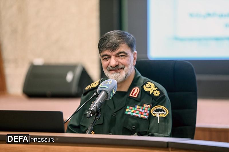 سردار رادان: ترفیع درجه باید منجر به تقویت روحیه خدمتگزاری شود سردار رادان: ترفیع درجه باید منجر به تقویت روحیه خدمتگزاری شود