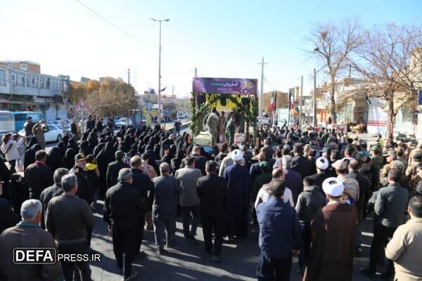 عطر لاله‌های فاطمی در سراسر کشور پیچید+ فیلم