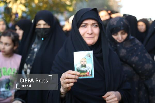 مردم تاکستان پیکر شهدای دفاع مقدس را بدرقه کردند