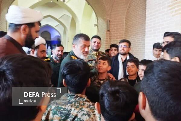 جلسه حلقه صالحین پایگاه شهدای لشکر ۱۶ زرهی در مسجدالنبی (س) قزوین برگزار شد