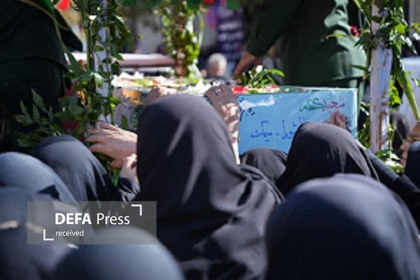آیین استقبال ازشهدای گمنام در شهرستان الیگودرز+ عکس