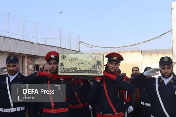 استقبال از شهید گمنام عملیات خیبر در زندان قوچان+ تصاویر