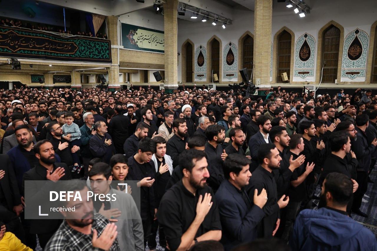 اولین شب مراسم عزاداری شهادت حضرت زهرا (س) با حضور رهبر انقلاب برگزار شد+ عکس و فیلم اولین شب مراسم عزاداری شهادت حضرت زهرا (س) با حضور رهبر انقلاب برگزار شد+ عکس و فیلم